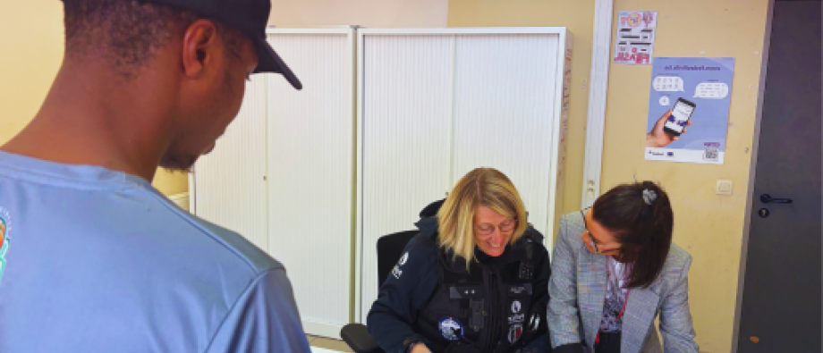 Micheline Froidmont, Inspectrice de Quartier en pleine élection de domicile
