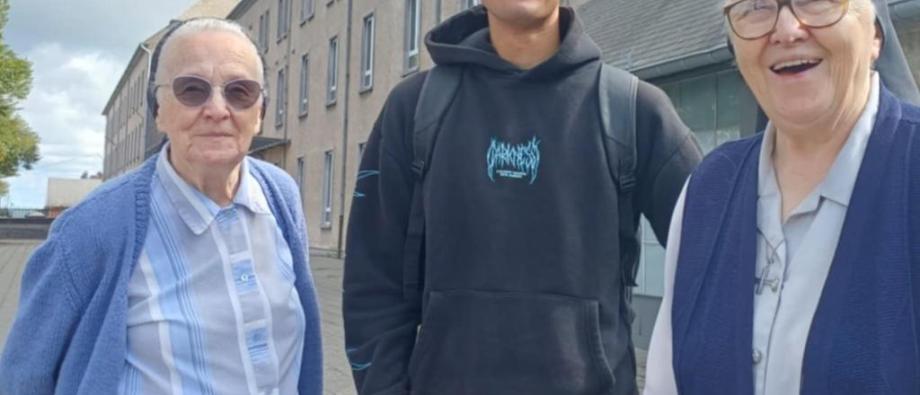 Usman, Soeur Marie Madeleine et Soeur Albert Marie INDSC FEDASIL Beauraing